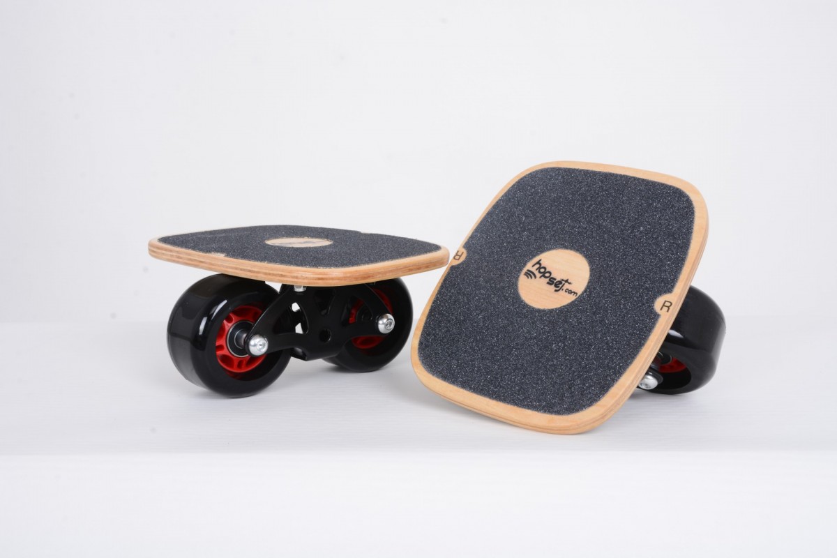 LEASTEIN 「SKATEBOARDER」・ SMILE ブローチセット Freeline Skates HOPsej – Surfen auf Asphalt!